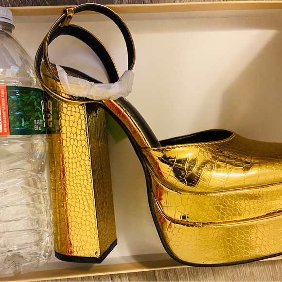 Hight heels - Picture 2 of 4